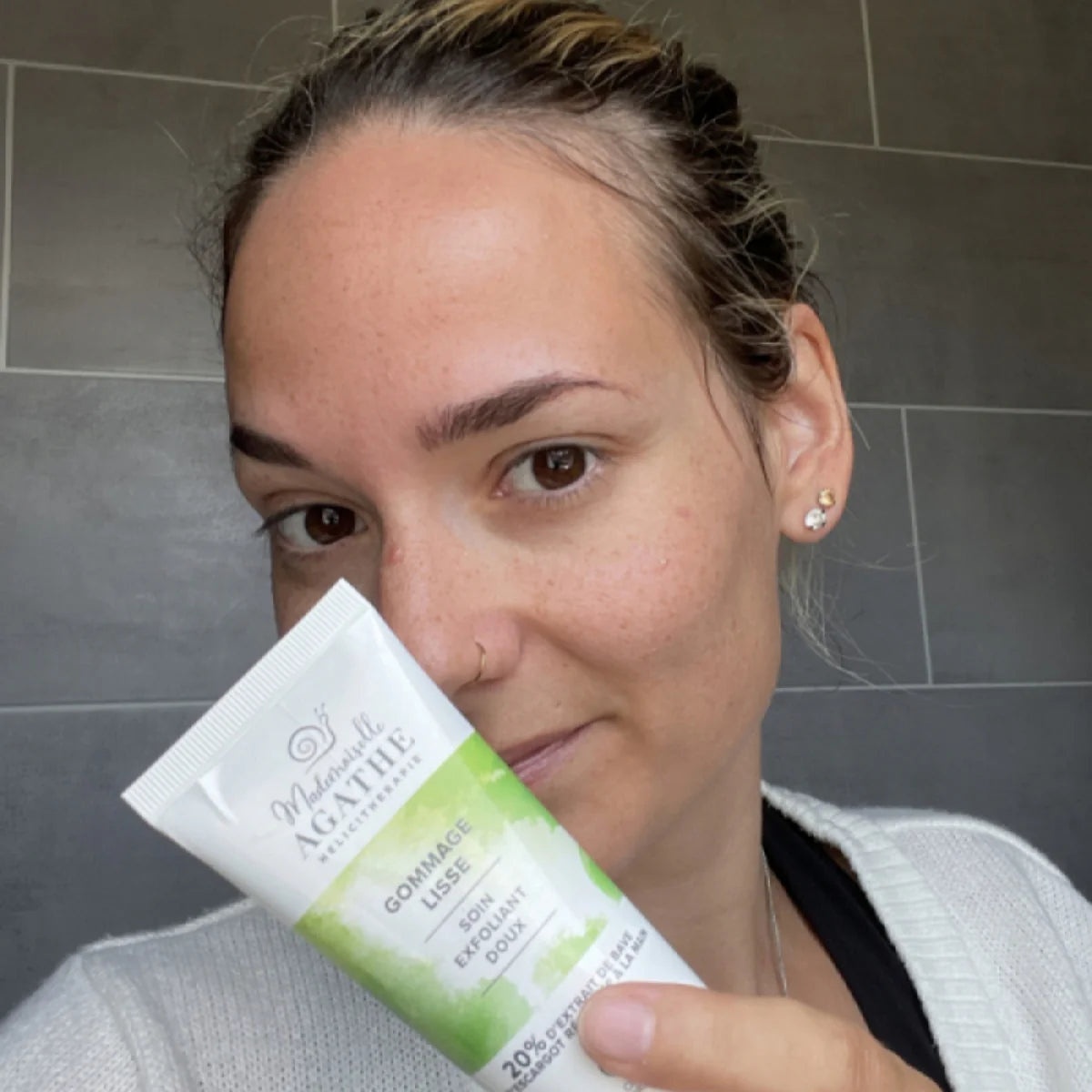 Gommage lisse à la bave d'escargot certifié bio - soin exfoliant doux - Mademoiselle Agathe