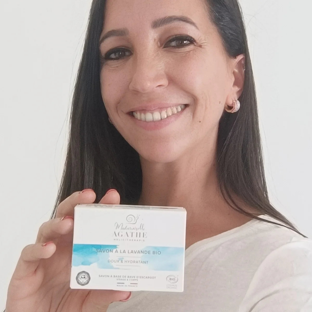 Savon lavande à la bave d'escargot bio - doux & hydratant - Mademoiselle Agathe